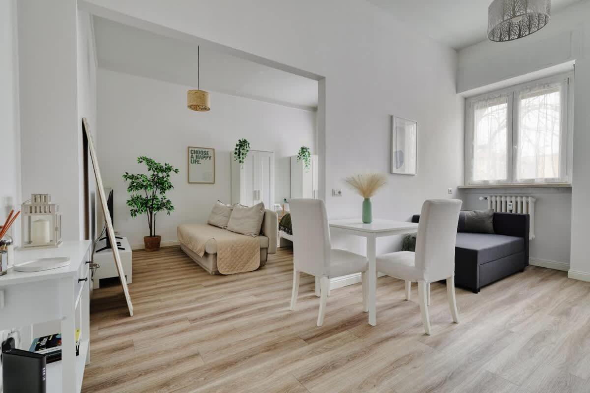 Oasis Suite - Subway 50 Meters Just 5 Minutes From Duomo Milaan Buitenkant foto